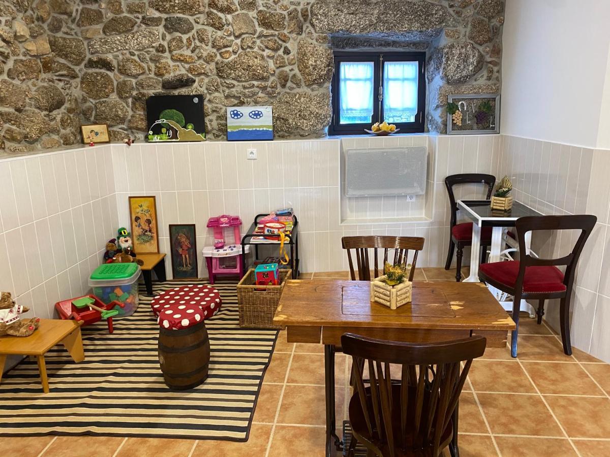 מלון פנאלבה דו קסטלו Eiras Do Dao מראה חיצוני תמונה
